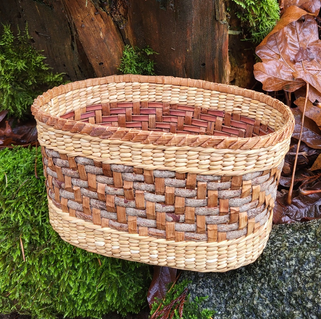 Maple and Cedar Twilled in Oval