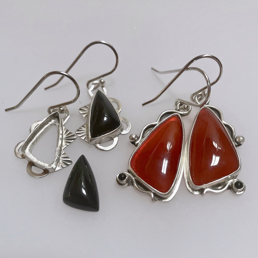 Stone Setting: Bezels 2-Cabochons with Angles - Earrings