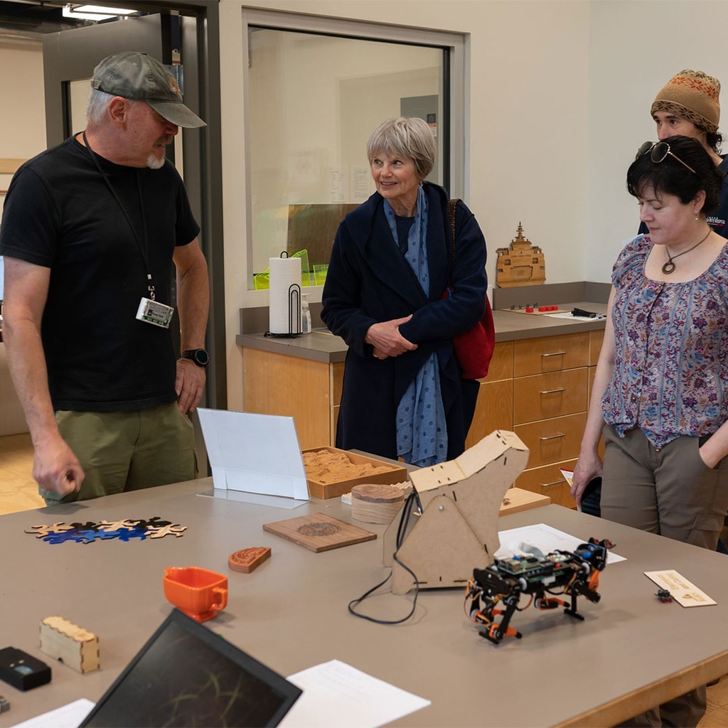 Tech Lab Orientation for Handwork Week Students