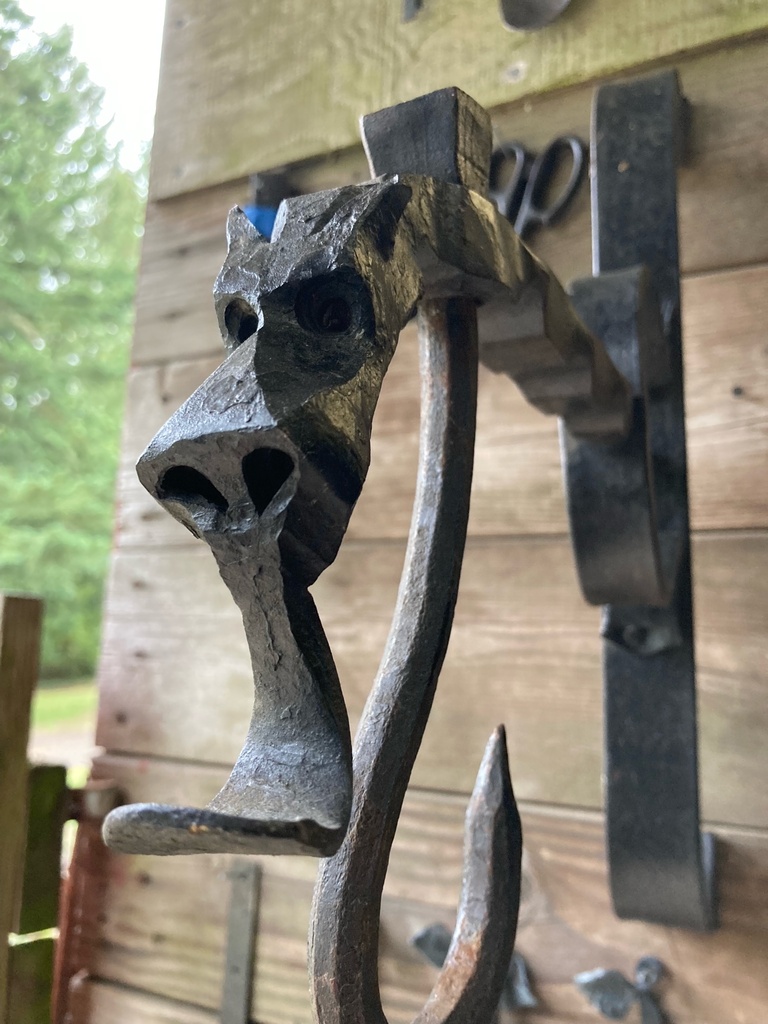 Forge: Blacksmithing a Dragon Head